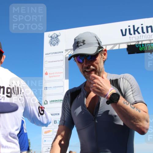 21.06.2026 - Viking Triathlon Markus Tischler http://msf.ph/oto/9843584 21.06.2026 15:37:31 Ziel  meine-sportfotos.de