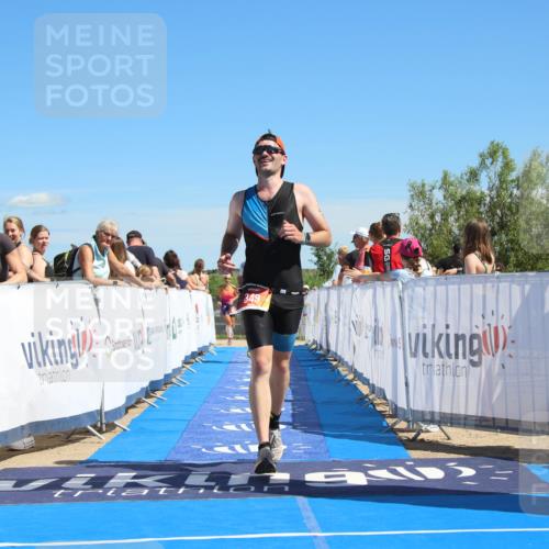 21.06.2026 - Viking Triathlon Markus Tischler http://msf.ph/oto/9844678 21.06.2026 15:34:15 Ziel 333, 349 meine-sportfotos.de