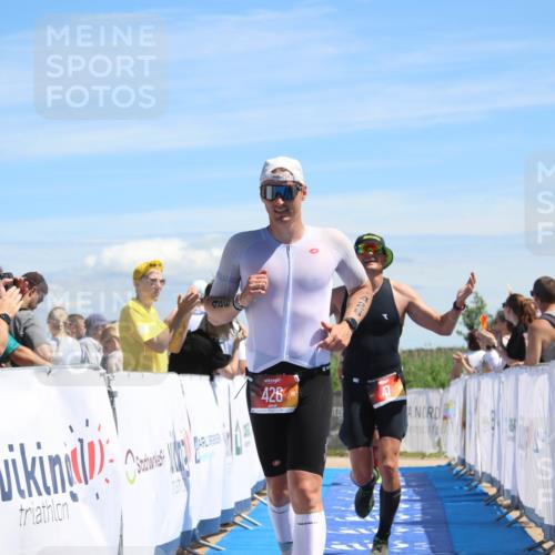 21.06.2026 - Viking Triathlon Markus Tischler http://msf.ph/oto/9845329 21.06.2026 14:37:43 Ziel 47, 426, 449 meine-sportfotos.de