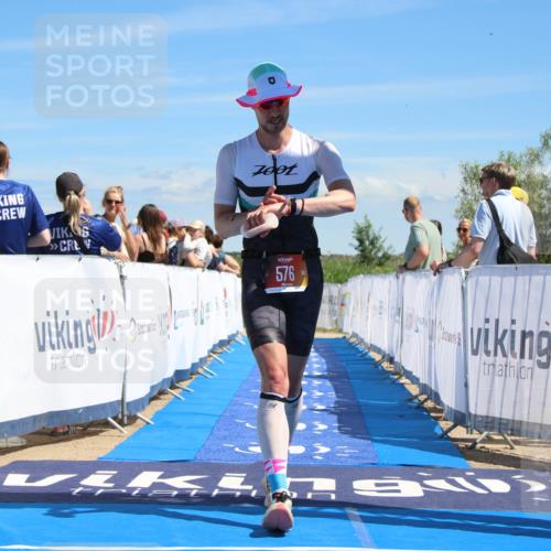 21.06.2026 - Viking Triathlon Markus Tischler http://msf.ph/oto/9846667 21.06.2026 15:01:02 Ziel 576 meine-sportfotos.de