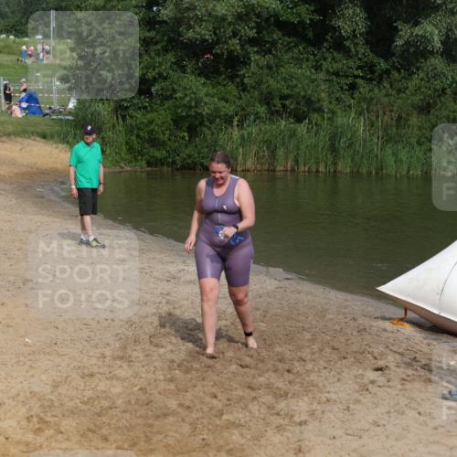 21.06.2026 - 29. Vierlanden-Triathlon Andreas Tolksdorf http://msf.ph/oto/9846701 21.06.2026 09:14:31 Schwimmen 296 meine-sportfotos.de