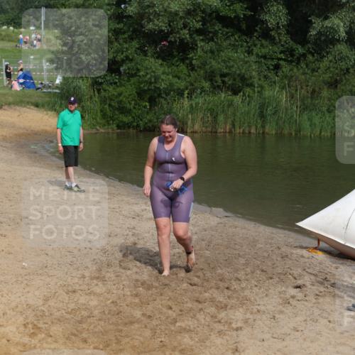 21.06.2026 - 29. Vierlanden-Triathlon Andreas Tolksdorf http://msf.ph/oto/9846707 21.06.2026 09:14:31 Schwimmen 296 meine-sportfotos.de