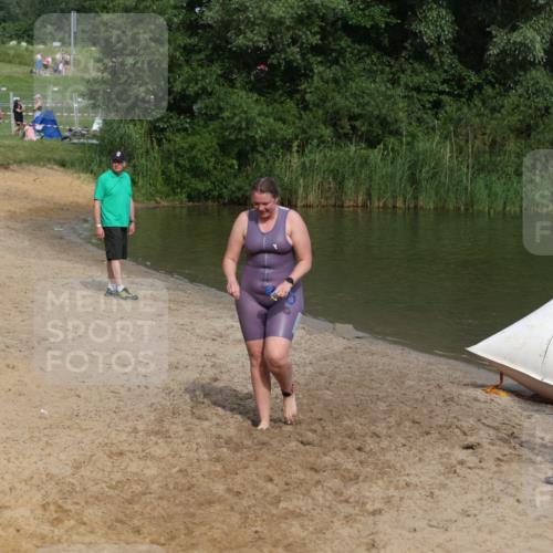 21.06.2026 - 29. Vierlanden-Triathlon Andreas Tolksdorf http://msf.ph/oto/9846711 21.06.2026 09:14:31 Schwimmen 296 meine-sportfotos.de