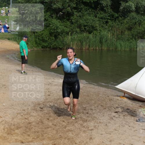 21.06.2026 - 29. Vierlanden-Triathlon Andreas Tolksdorf http://msf.ph/oto/9846948 21.06.2026 09:15:24 Schwimmen 260 meine-sportfotos.de