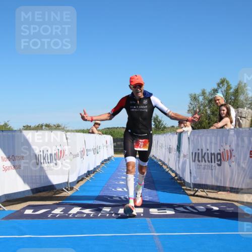 21.06.2026 - Viking Triathlon Markus Tischler http://msf.ph/oto/9846969 21.06.2026 16:40:05 Ziel 70 meine-sportfotos.de
