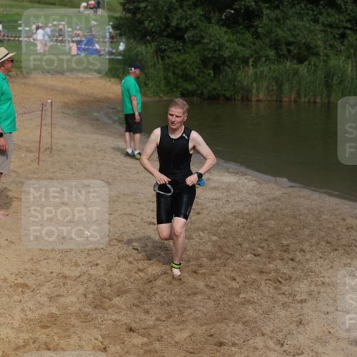 21.06.2026 - 29. Vierlanden-Triathlon Andreas Tolksdorf http://msf.ph/oto/9847033 21.06.2026 09:16:28 Schwimmen 236, 243, 277 meine-sportfotos.de