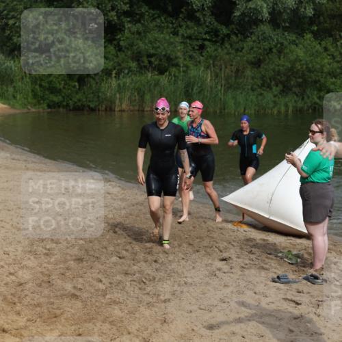 21.06.2026 - 29. Vierlanden-Triathlon Andreas Tolksdorf http://msf.ph/oto/9847180 21.06.2026 09:18:04 Schwimmen 232, 245, 259, 281 meine-sportfotos.de