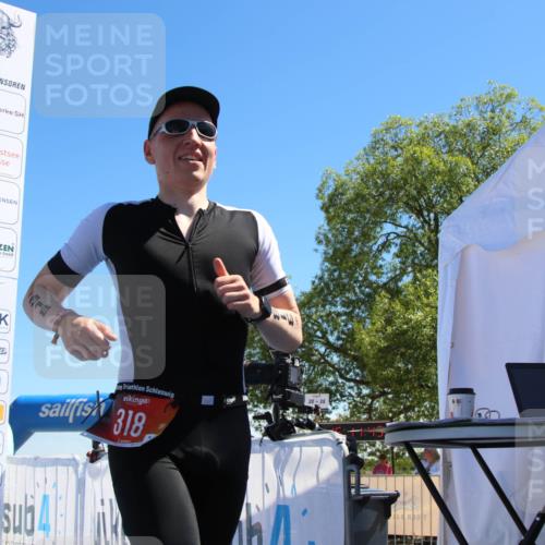 21.06.2026 - Viking Triathlon Markus Tischler http://msf.ph/oto/9847451 21.06.2026 15:11:47 Ziel 318, 574, 606 meine-sportfotos.de