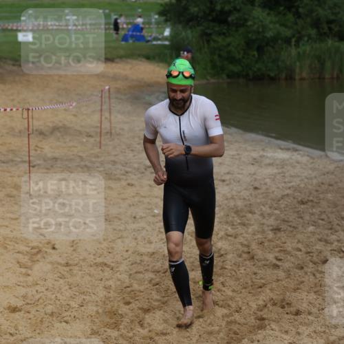 21.06.2026 - 29. Vierlanden-Triathlon Andreas Tolksdorf http://msf.ph/oto/9847613 21.06.2026 09:21:33 Schwimmen 6 meine-sportfotos.de