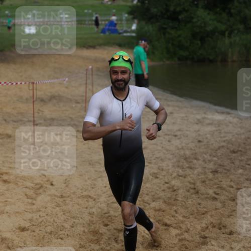 21.06.2026 - 29. Vierlanden-Triathlon Andreas Tolksdorf http://msf.ph/oto/9847632 21.06.2026 09:21:33 Schwimmen 6 meine-sportfotos.de