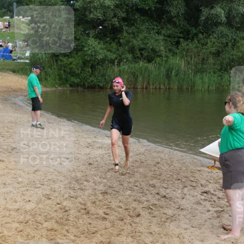 21.06.2026 - 29. Vierlanden-Triathlon Andreas Tolksdorf http://msf.ph/oto/9847650 21.06.2026 09:22:56 Schwimmen 279 meine-sportfotos.de