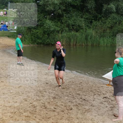 21.06.2026 - 29. Vierlanden-Triathlon Andreas Tolksdorf http://msf.ph/oto/9847664 21.06.2026 09:22:56 Schwimmen 279 meine-sportfotos.de