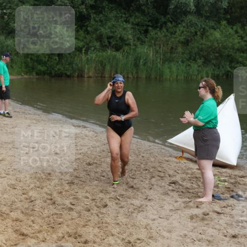 21.06.2026 - 29. Vierlanden-Triathlon Andreas Tolksdorf http://msf.ph/oto/9847835 21.06.2026 09:24:20 Schwimmen 256 meine-sportfotos.de