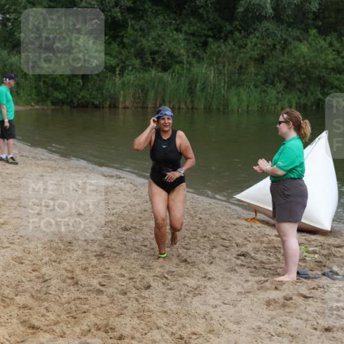 21.06.2026 - 29. Vierlanden-Triathlon Andreas Tolksdorf http://msf.ph/oto/9847838 21.06.2026 09:24:20 Schwimmen 256 meine-sportfotos.de