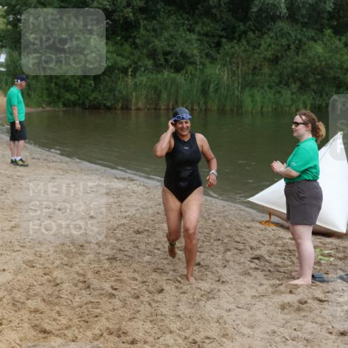 21.06.2026 - 29. Vierlanden-Triathlon Andreas Tolksdorf http://msf.ph/oto/9847861 21.06.2026 09:24:20 Schwimmen 256 meine-sportfotos.de