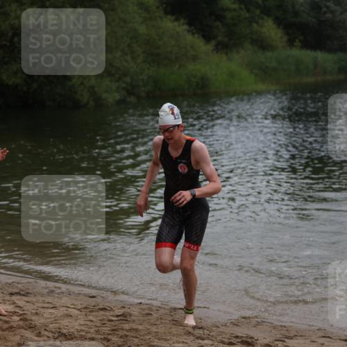21.06.2026 - 29. Vierlanden-Triathlon Andreas Tolksdorf http://msf.ph/oto/9848289 21.06.2026 09:54:32 Schwimmen 387 meine-sportfotos.de