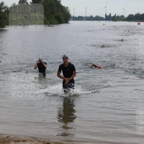 21.06.2026 - 29. Vierlanden-Triathlon Andreas Tolksdorf http://msf.ph/oto/9848358 21.06.2026 09:54:51 Schwimmen 339, 350, 362 meine-sportfotos.de