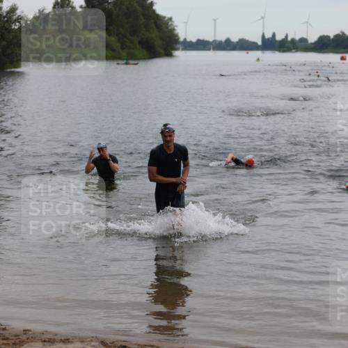 21.06.2026 - 29. Vierlanden-Triathlon Andreas Tolksdorf http://msf.ph/oto/9848374 21.06.2026 09:54:51 Schwimmen 339, 350, 362 meine-sportfotos.de