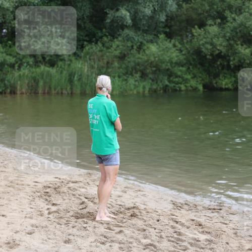 21.06.2026 - 29. Vierlanden-Triathlon Andreas Tolksdorf http://msf.ph/oto/9848790 21.06.2026 09:55:50 Schwimmen  meine-sportfotos.de