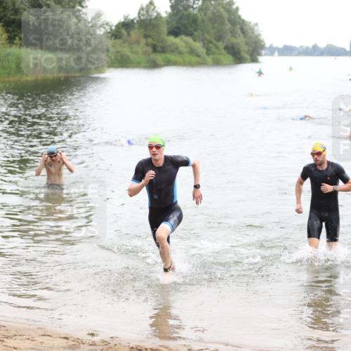21.06.2026 - 29. Vierlanden-Triathlon Andreas Tolksdorf http://msf.ph/oto/9848875 21.06.2026 09:56:17 Schwimmen 308, 332 meine-sportfotos.de