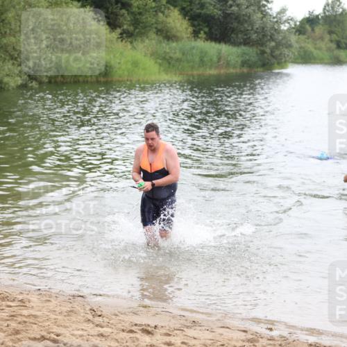 21.06.2026 - 29. Vierlanden-Triathlon Andreas Tolksdorf http://msf.ph/oto/9848939 21.06.2026 09:56:48 Schwimmen 307, 317, 352, 361 meine-sportfotos.de