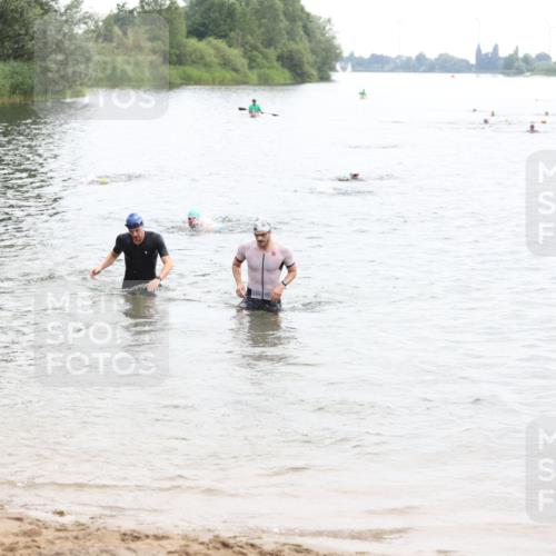 21.06.2026 - 29. Vierlanden-Triathlon Andreas Tolksdorf http://msf.ph/oto/9848957 21.06.2026 09:56:55 Schwimmen 307, 312, 352, 363 meine-sportfotos.de