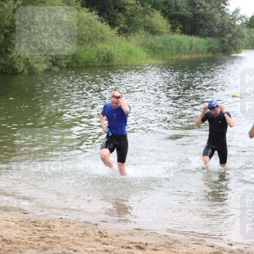 21.06.2026 - 29. Vierlanden-Triathlon Andreas Tolksdorf http://msf.ph/oto/9848965 21.06.2026 09:56:58 Schwimmen 307, 312, 326, 352, 363 meine-sportfotos.de