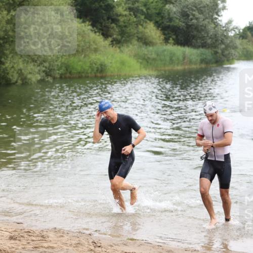 21.06.2026 - 29. Vierlanden-Triathlon Andreas Tolksdorf http://msf.ph/oto/9848979 21.06.2026 09:57:01 Schwimmen 312, 326, 344, 352, 363 meine-sportfotos.de