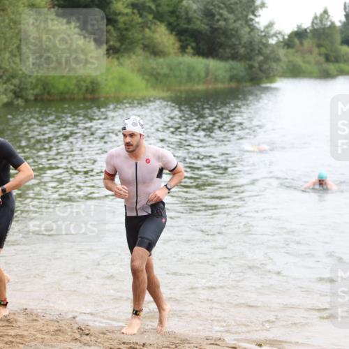 21.06.2026 - 29. Vierlanden-Triathlon Andreas Tolksdorf http://msf.ph/oto/9848989 21.06.2026 09:57:02 Schwimmen 312, 326, 344, 352, 363 meine-sportfotos.de