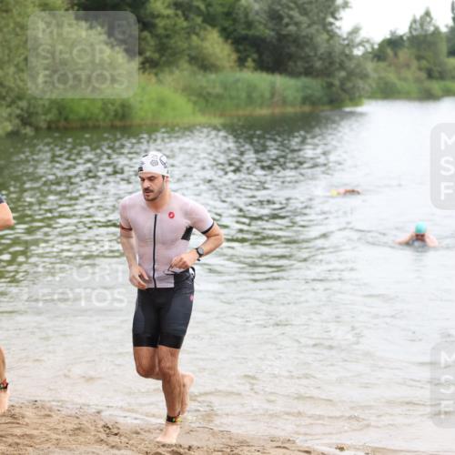 21.06.2026 - 29. Vierlanden-Triathlon Andreas Tolksdorf http://msf.ph/oto/9848991 21.06.2026 09:57:02 Schwimmen 312, 326, 344, 352, 363 meine-sportfotos.de
