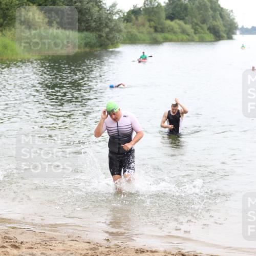 21.06.2026 - 29. Vierlanden-Triathlon Andreas Tolksdorf http://msf.ph/oto/9849015 21.06.2026 09:57:22 Schwimmen 336, 347, 349 meine-sportfotos.de