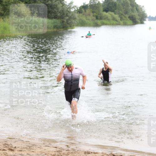 21.06.2026 - 29. Vierlanden-Triathlon Andreas Tolksdorf http://msf.ph/oto/9849019 21.06.2026 09:57:22 Schwimmen 336, 347, 349 meine-sportfotos.de