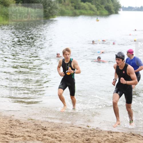 21.06.2026 - 29. Vierlanden-Triathlon Andreas Tolksdorf http://msf.ph/oto/9849055 21.06.2026 09:58:06 Schwimmen 334, 345, 360, 373 meine-sportfotos.de