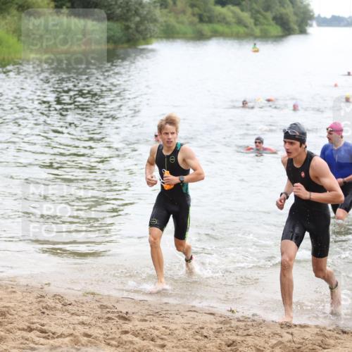 21.06.2026 - 29. Vierlanden-Triathlon Andreas Tolksdorf http://msf.ph/oto/9849057 21.06.2026 09:58:06 Schwimmen 334, 345, 360, 373 meine-sportfotos.de