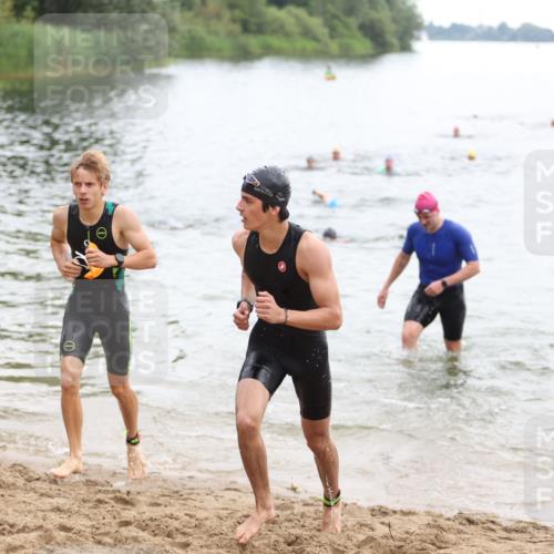 21.06.2026 - 29. Vierlanden-Triathlon Andreas Tolksdorf http://msf.ph/oto/9849062 21.06.2026 09:58:06 Schwimmen 334, 345, 360, 373 meine-sportfotos.de