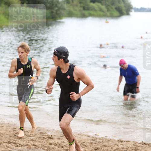 21.06.2026 - 29. Vierlanden-Triathlon Andreas Tolksdorf http://msf.ph/oto/9849066 21.06.2026 09:58:07 Schwimmen 334, 345, 360, 373 meine-sportfotos.de