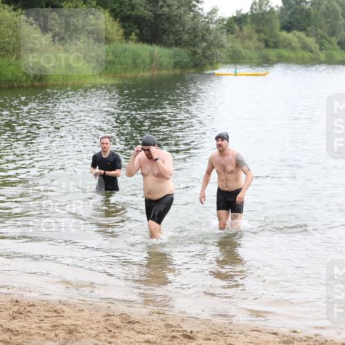 21.06.2026 - 29. Vierlanden-Triathlon Andreas Tolksdorf http://msf.ph/oto/9849164 21.06.2026 09:59:04 Schwimmen 303, 325, 356 meine-sportfotos.de