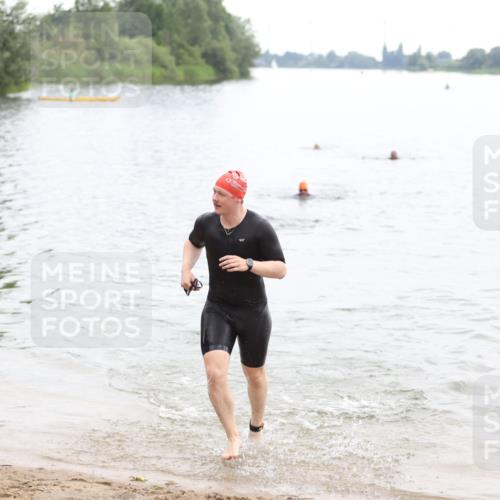 21.06.2026 - 29. Vierlanden-Triathlon Andreas Tolksdorf http://msf.ph/oto/9849184 21.06.2026 09:59:44 Schwimmen 313 meine-sportfotos.de