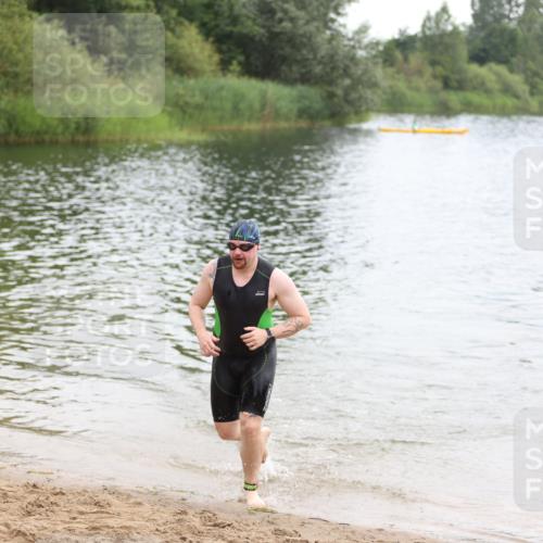 21.06.2026 - 29. Vierlanden-Triathlon Andreas Tolksdorf http://msf.ph/oto/9849213 21.06.2026 09:59:58 Schwimmen 338 meine-sportfotos.de