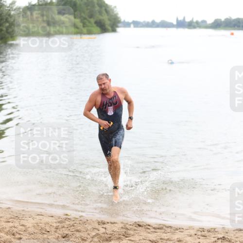 21.06.2026 - 29. Vierlanden-Triathlon Andreas Tolksdorf http://msf.ph/oto/9849250 21.06.2026 10:02:51 Schwimmen 430 meine-sportfotos.de