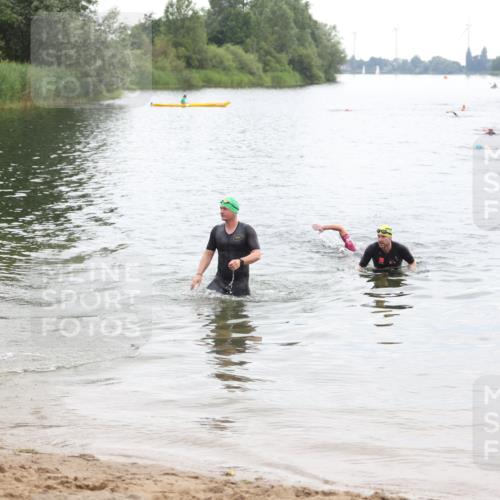 21.06.2026 - 29. Vierlanden-Triathlon Andreas Tolksdorf http://msf.ph/oto/9849344 21.06.2026 10:05:30 Schwimmen 395, 414, 429, 448 meine-sportfotos.de