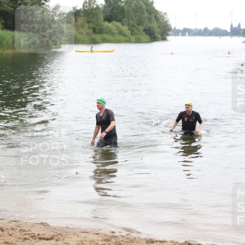 21.06.2026 - 29. Vierlanden-Triathlon Andreas Tolksdorf http://msf.ph/oto/9849350 21.06.2026 10:05:31 Schwimmen 395, 414, 429, 448 meine-sportfotos.de