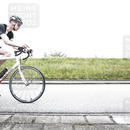 21.06.2026 - 29. Vierlanden-Triathlon H.Heesch http://msf.ph/oto/9849460 21.06.2026 10:27:25 Radfahren 10, 101, 223, 298, 339, 378, 385, 391, 513 meine-sportfotos.de
