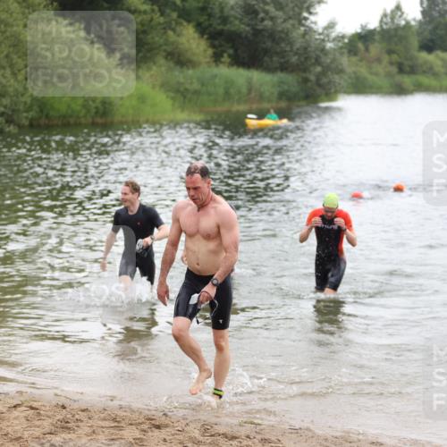 21.06.2026 - 29. Vierlanden-Triathlon Andreas Tolksdorf http://msf.ph/oto/9849500 21.06.2026 10:07:09 Schwimmen 425, 428, 445, 474 meine-sportfotos.de