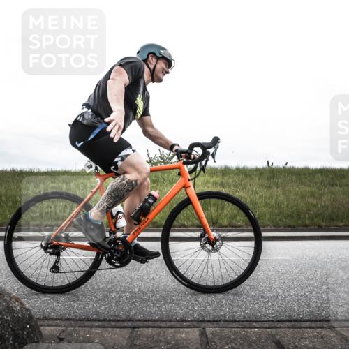21.06.2026 - 29. Vierlanden-Triathlon H.Heesch http://msf.ph/oto/9849554 21.06.2026 12:02:40 Radfahren 760, 806, 878, 892 meine-sportfotos.de