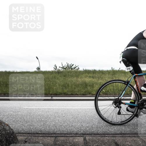 21.06.2026 - 29. Vierlanden-Triathlon H.Heesch http://msf.ph/oto/9849560 21.06.2026 12:02:51 Radfahren 292, 772, 806, 846, 866, 869, 870, 881, 892 meine-sportfotos.de