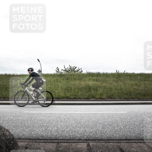 21.06.2026 - 29. Vierlanden-Triathlon H.Heesch http://msf.ph/oto/9849572 21.06.2026 12:03:14 Radfahren 296, 651, 666, 741 meine-sportfotos.de