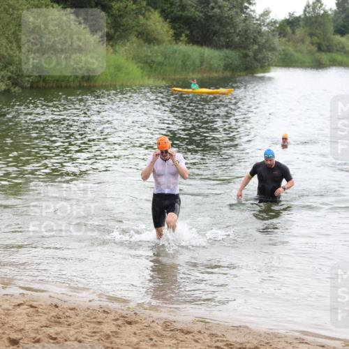 21.06.2026 - 29. Vierlanden-Triathlon Andreas Tolksdorf http://msf.ph/oto/9849574 21.06.2026 10:07:29 Schwimmen 424, 442, 475 meine-sportfotos.de