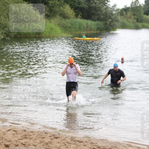 21.06.2026 - 29. Vierlanden-Triathlon Andreas Tolksdorf http://msf.ph/oto/9849577 21.06.2026 10:07:29 Schwimmen 424, 442, 475 meine-sportfotos.de