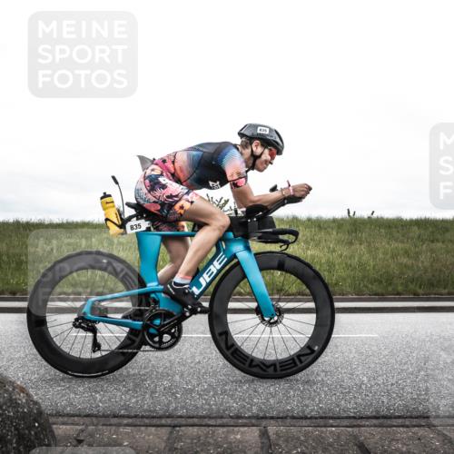 21.06.2026 - 29. Vierlanden-Triathlon H.Heesch http://msf.ph/oto/9849582 21.06.2026 12:04:10 Radfahren 269, 835, 890 meine-sportfotos.de